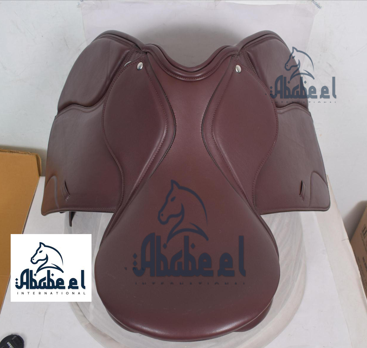 Close contact saddle